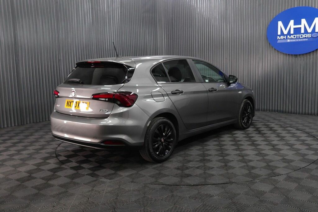 Fiat Tipo 1.4 Mpi Lounge Euro 6 Black #7