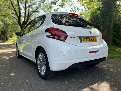 Peugeot 208 Puretech S S OY19LFT  #2