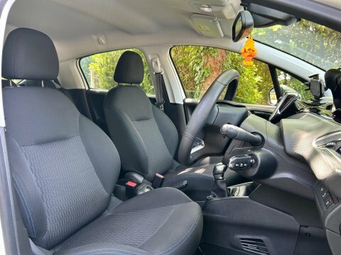 Peugeot 208 Puretech S S OY19LFT  #4