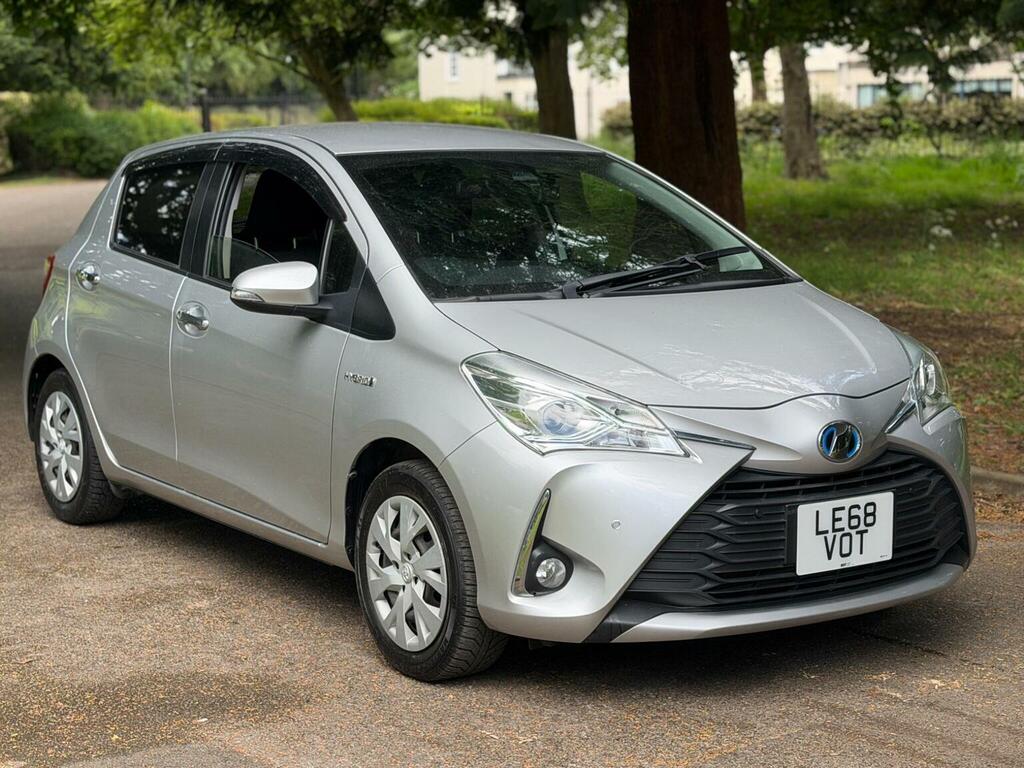Toyota Vitz Hatchback 201868 Silver #6