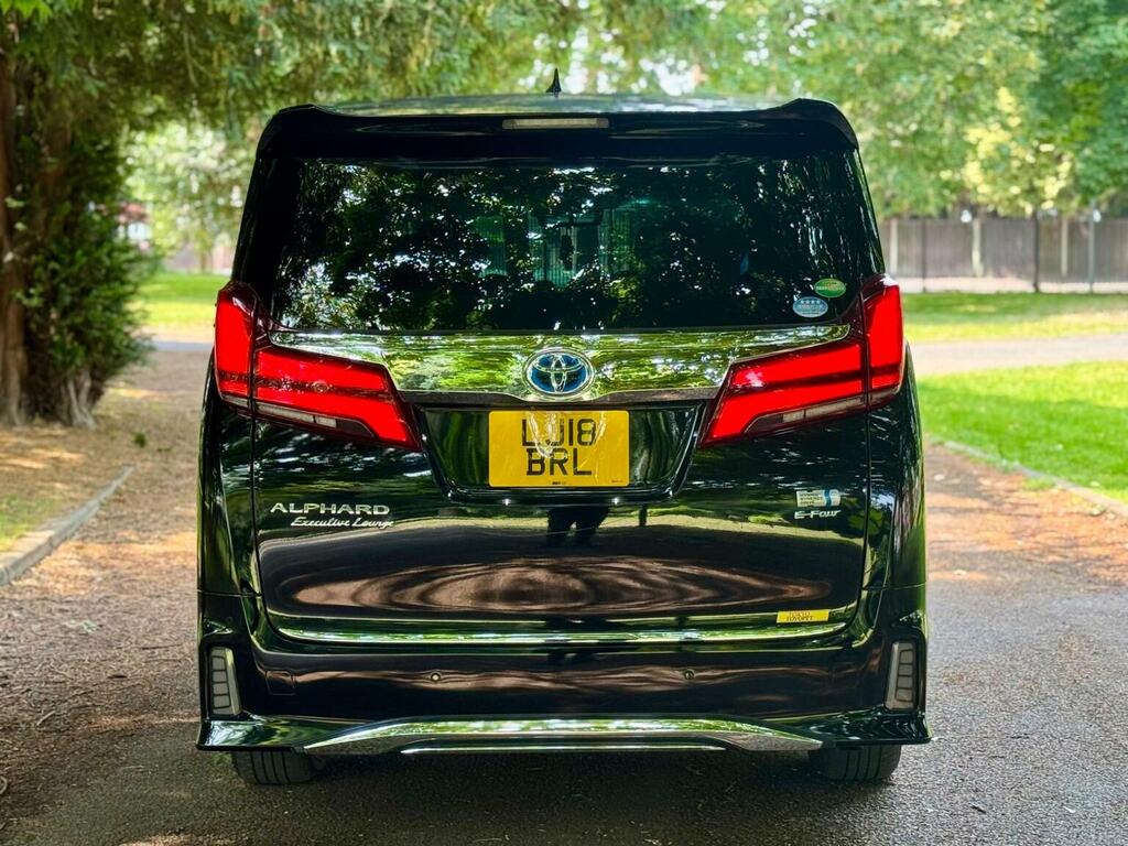 Toyota Alphard White #9
