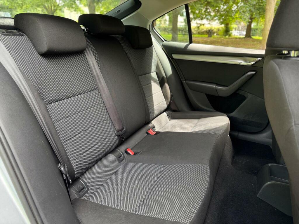 Skoda Octavia Octavia Elegance Tdi Cr Blue #12