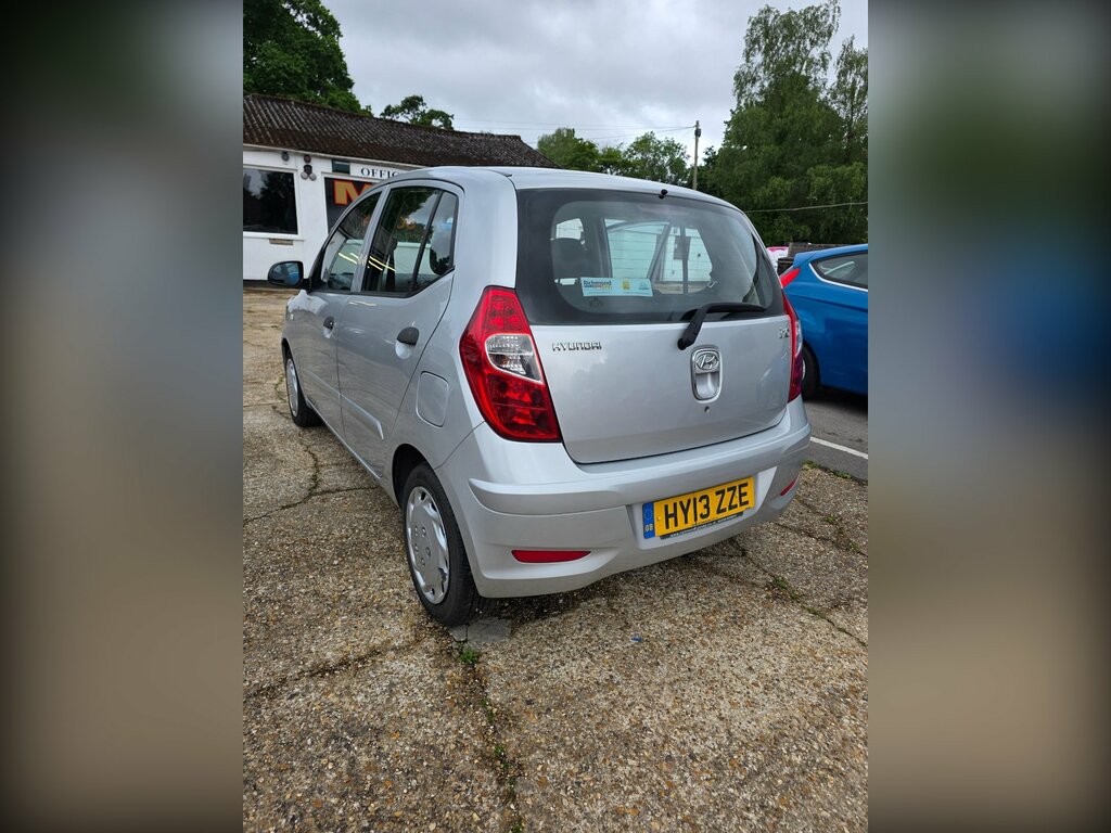 Hyundai I10 1.2 Classic Hatchback Euro 5 85 Silver #3