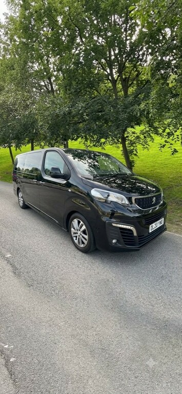 Peugeot Traveller 2.0 Bluehdi Allure Black #5