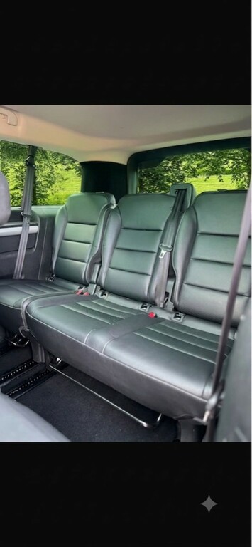 Peugeot Traveller Allure Red #9