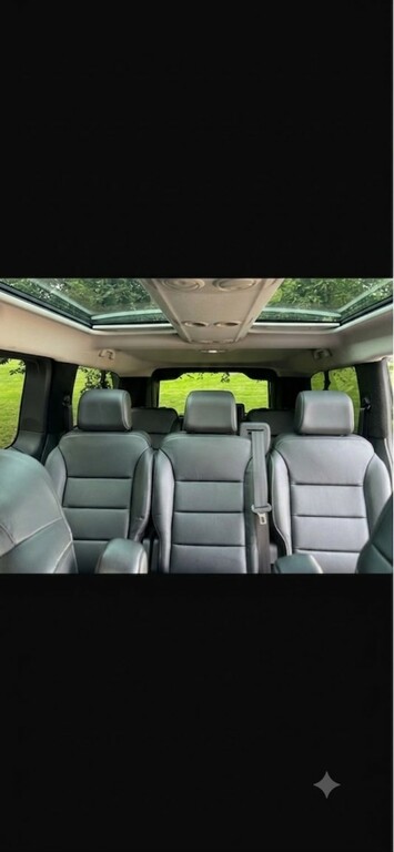 Peugeot Traveller Allure Red #8
