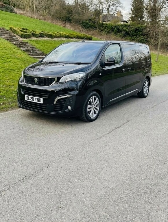 Peugeot Traveller 2.0 Bluehdi Allure Black #3