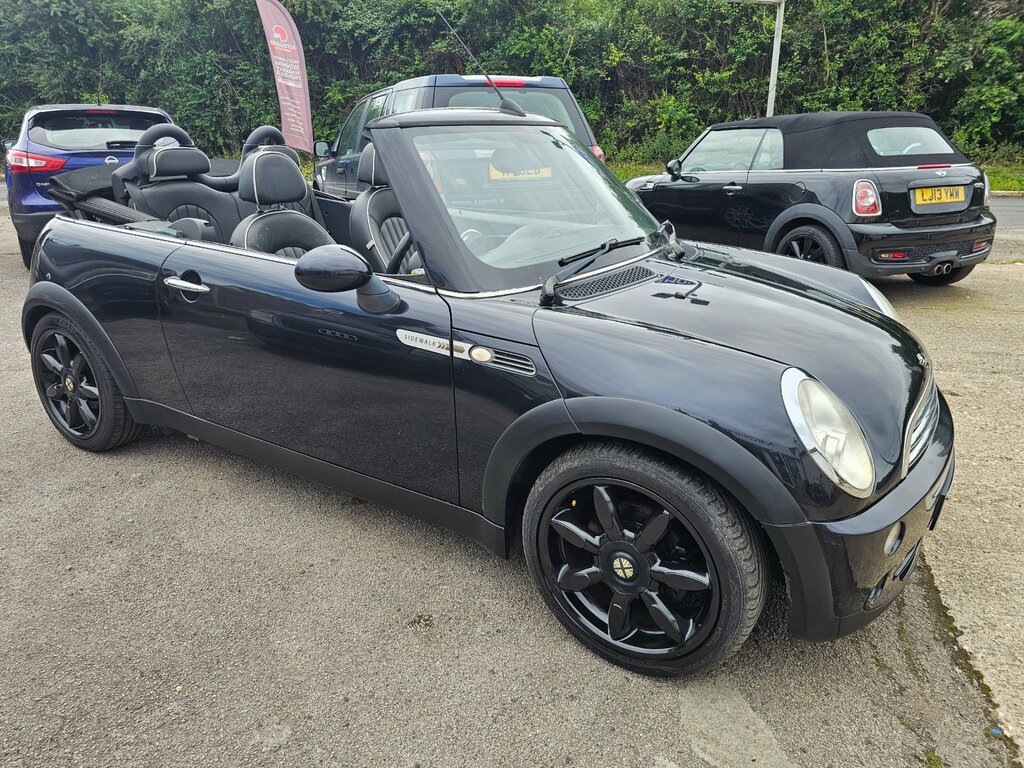 Mini Convertible 1.6 Cooper Sidewalk Convertible Black #2