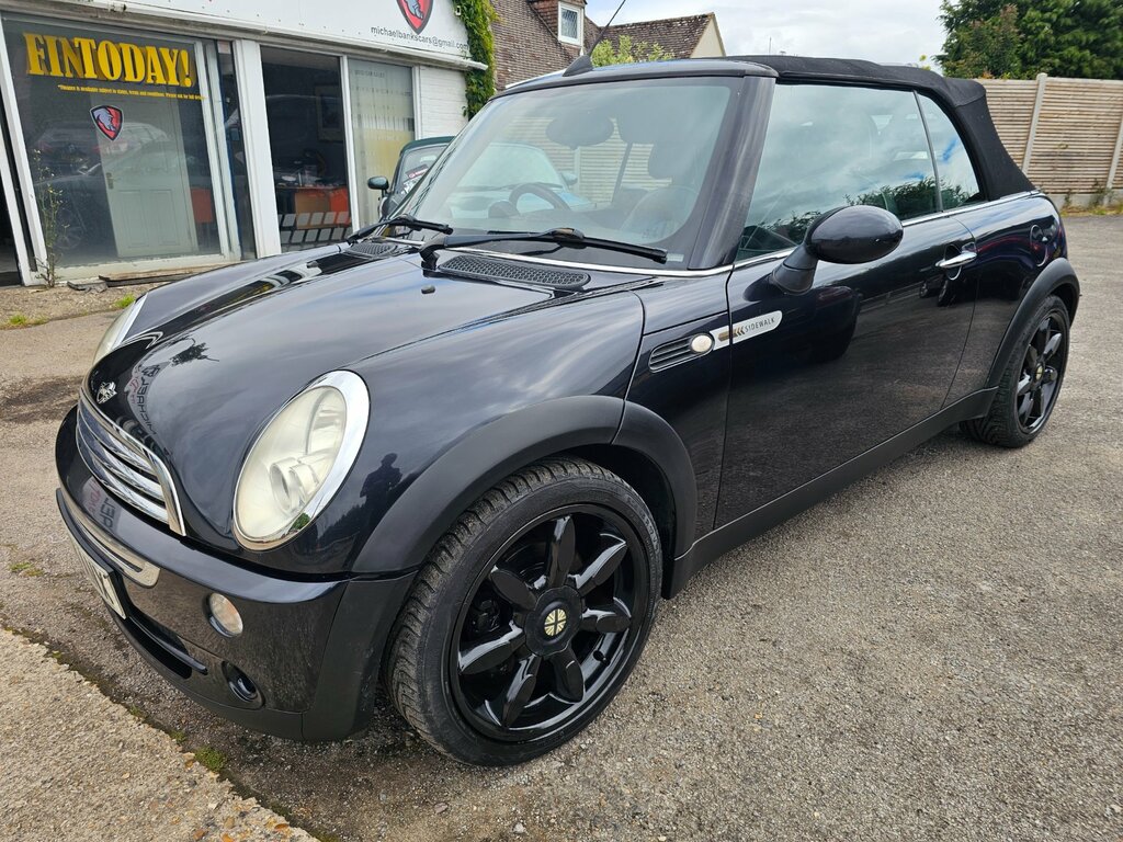 Mini Convertible 1.6 Cooper Sidewalk Convertible Black