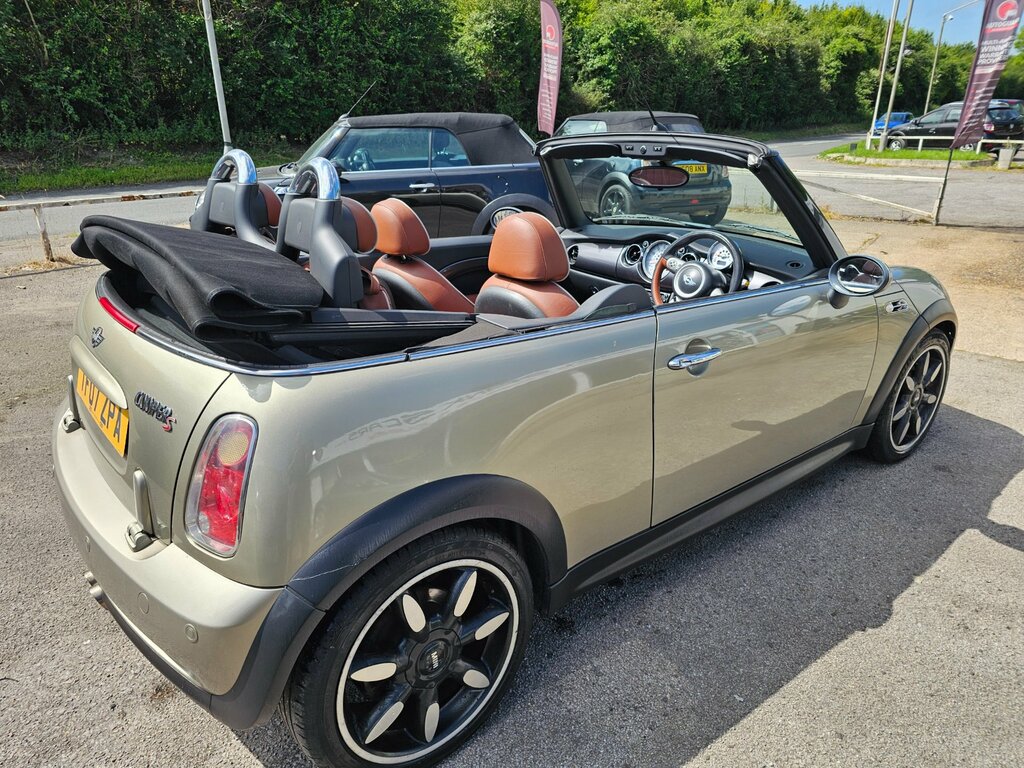 Mini Convertible 1.6 Cooper S Sidewalk Convertible Manua Silver