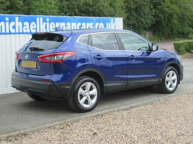 Nissan Qashqai 1.5 Dci Acenta Premium Suv Euro BT68GLV Blue #3