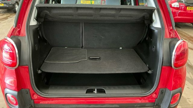 Fiat 500L Mpv Red #13