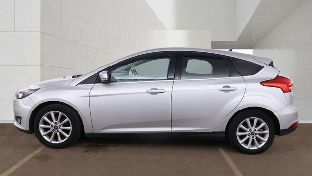 Ford Focus 1.5 Tdci Titanium Hatchback Euro Silver #6
