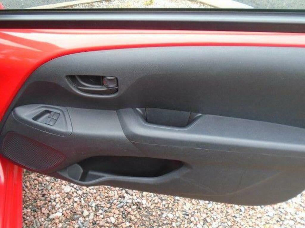Peugeot 108 1.0 Vti Active Euro 5 Red #5