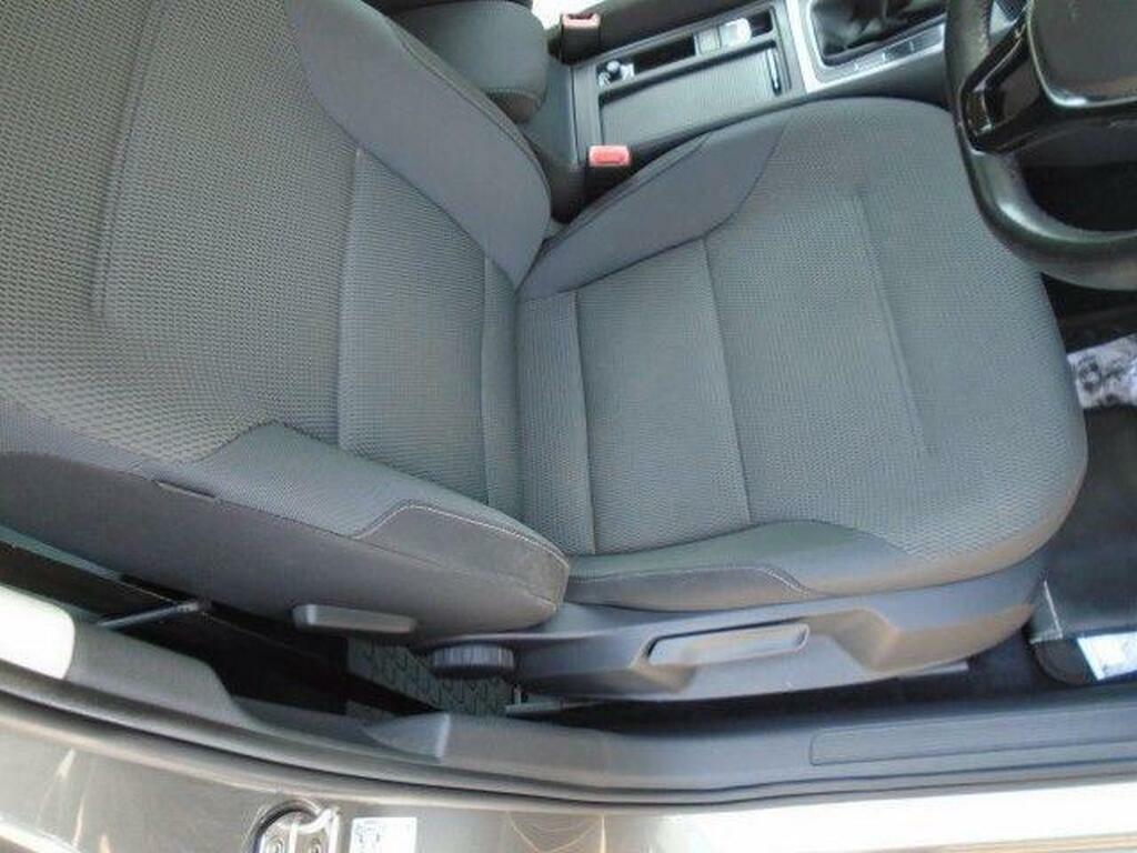 Volkswagen Golf 2.0 Tdi Se  #27