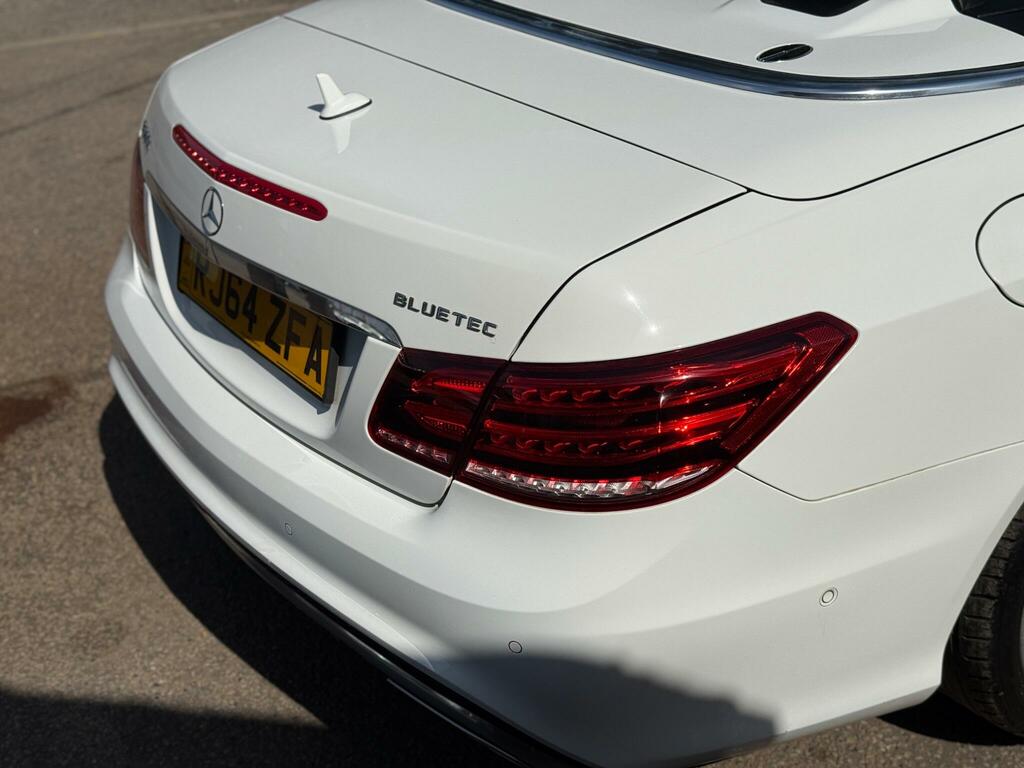 Mercedes-Benz E Class 2.1 E220 Bluetec Amg Line Cabriolet G-tronic Euro RJ64ZFA White #2