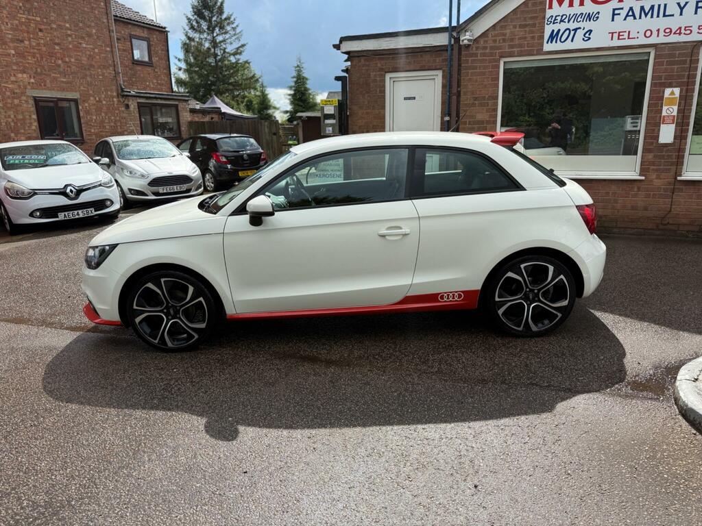Audi A1 2.0 Tdi Black Edition White #15