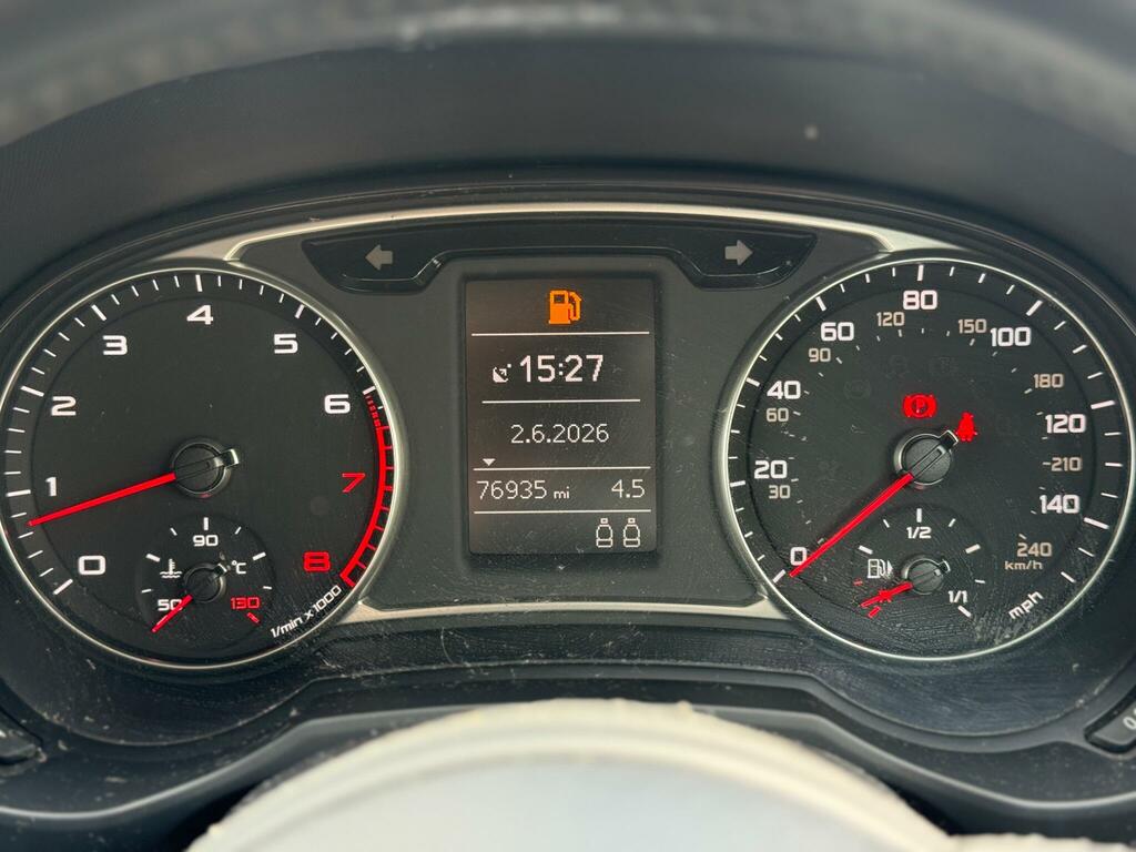 Audi A1 2.0 Tdi Black Edition White #5