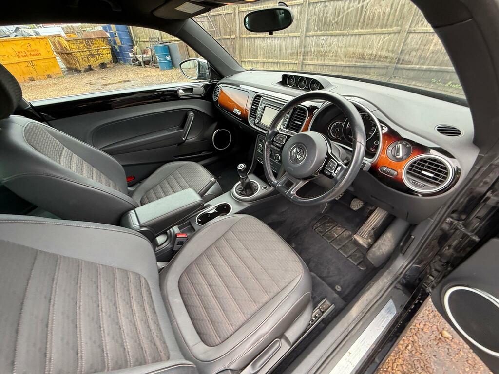 Volkswagen Beetle 2.0 Tdi Fender Euro 5 Black #5