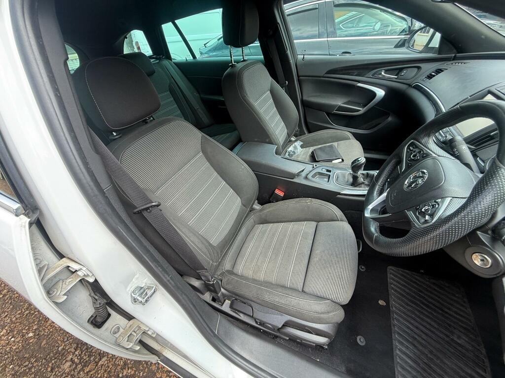 Vauxhall Insignia 2.0 Cdti Sri VX Line Nav Sports Tourer Euro 6 Ss White #3