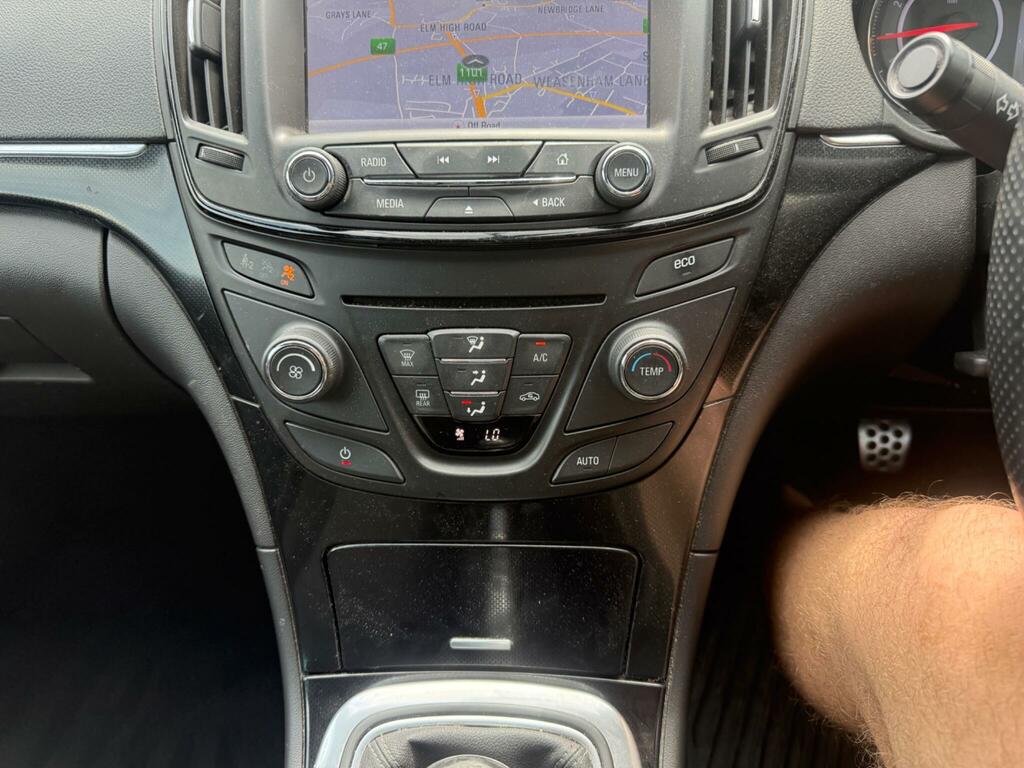 Vauxhall Insignia 2.0 Cdti Sri VX Line Nav Sports Tourer Euro 6 Ss White #6