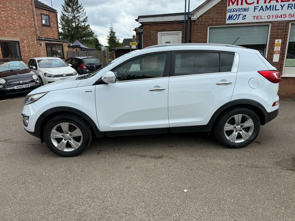 Kia Sportage Crdi 2 114 White #15