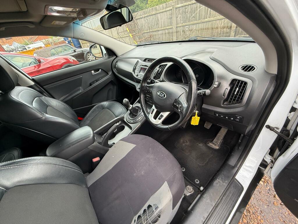 Kia Sportage 2.0 Crdi Kx-2 Awd Euro 5 White #2