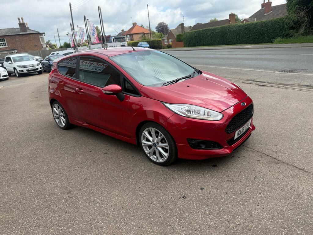 Ford Fiesta 1.25 Studio Euro 6 Red #8