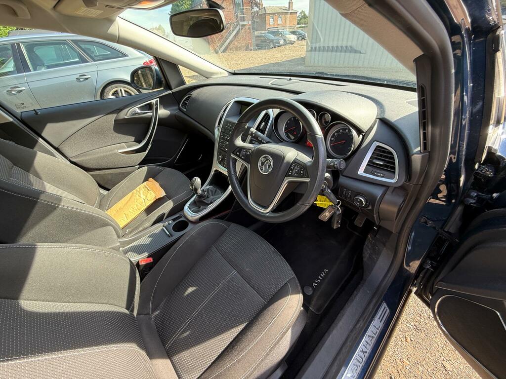 Vauxhall Astra 1.6 16V Sri Euro 5 Blue #2