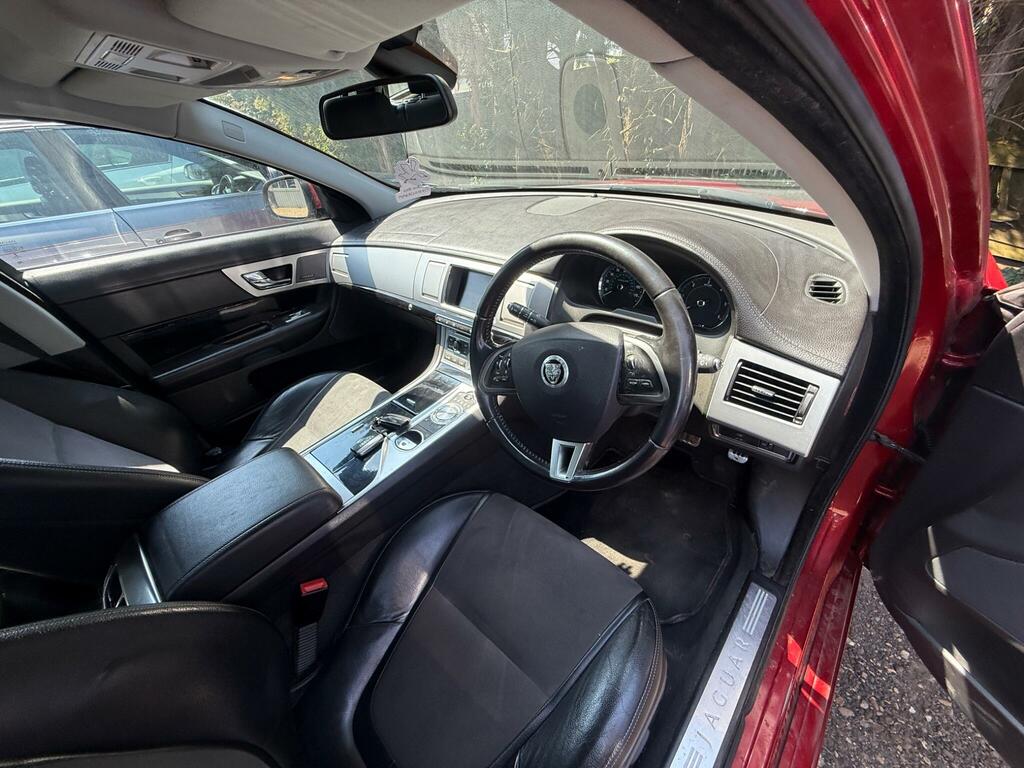 Jaguar XF 2.2D Sport Sportbrake Euro 5 Ss Red #2