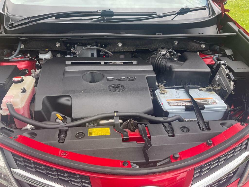 Toyota Rav 4 Invincible D-4d Red #30