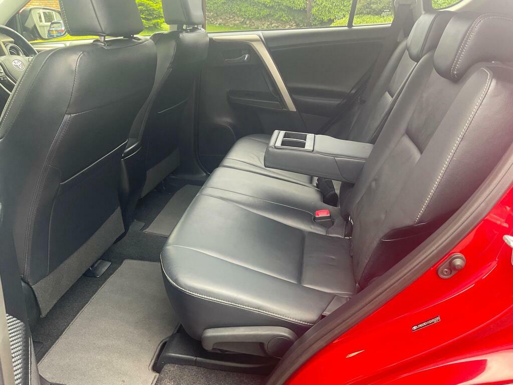 Toyota Rav 4 Invincible D-4d Red #12