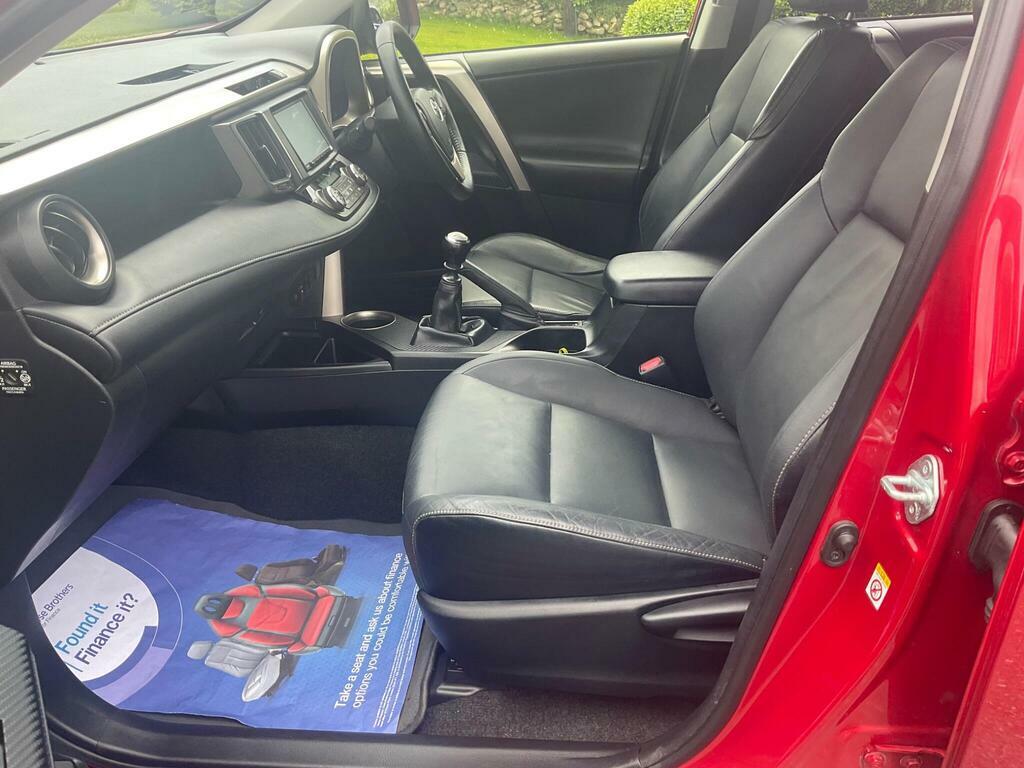 Toyota Rav 4 Invincible D-4d Red #18