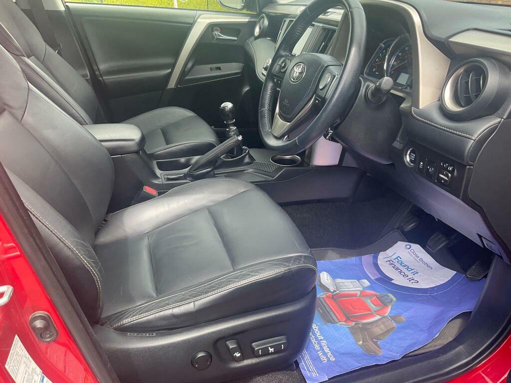 Toyota Rav 4 Invincible D-4d Red #20