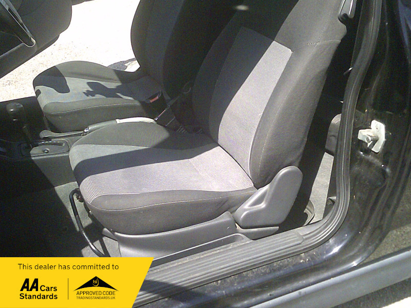 Vauxhall Corsa 1.2I 16V Sxi Black #16