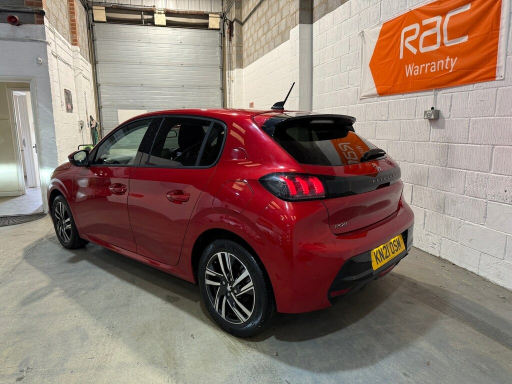 Peugeot 208 1.2 Puretech 100 Allure KN21OSM Red #3