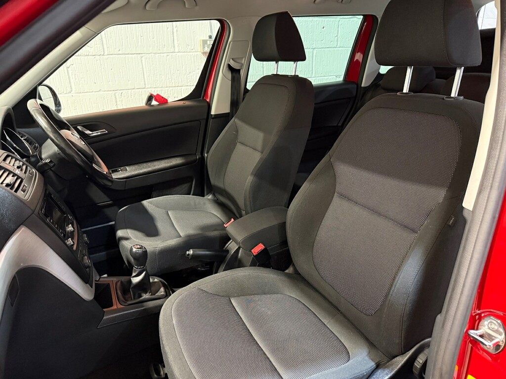 Skoda Yeti Tdi Elegance Silver #14
