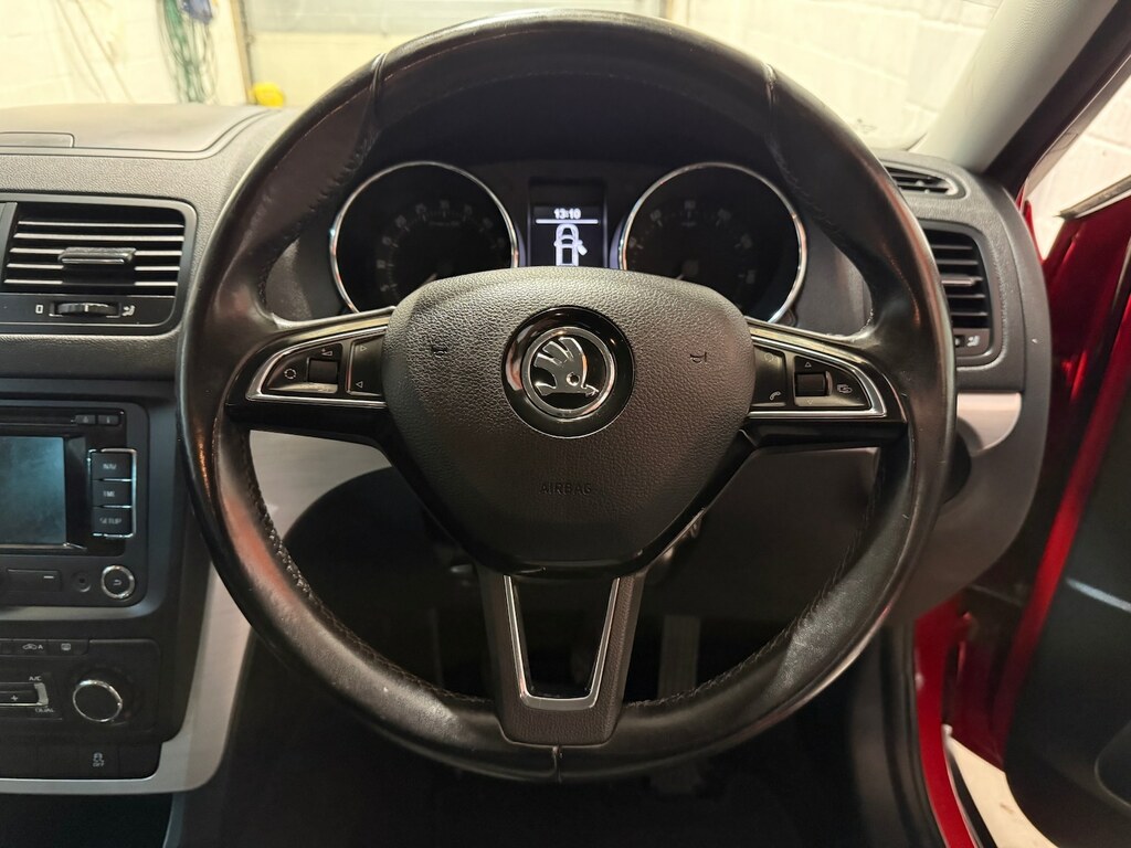 Skoda Yeti Tdi Elegance Silver #12
