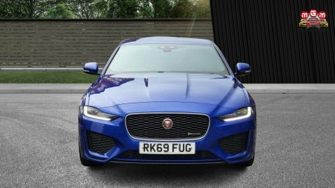 Jaguar XE 2.0 D200 Mhev R-dynamic Se Black Saloon Black #4