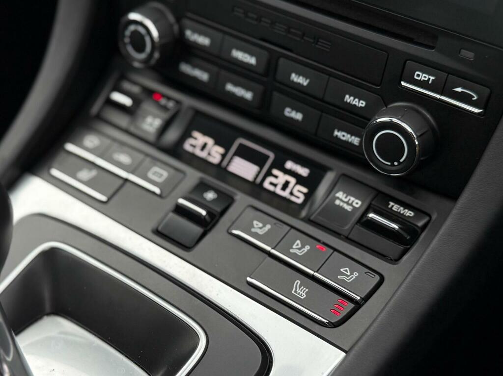 Porsche 911 Turbo Pdk White #151
