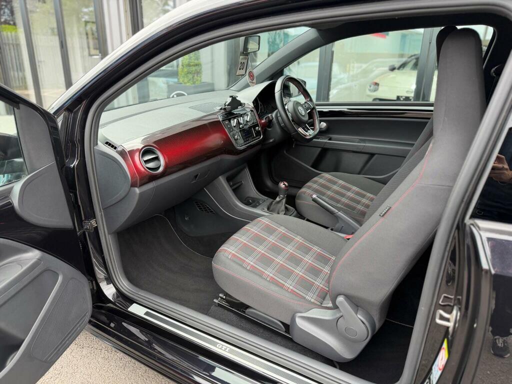 Volkswagen Up Red #43