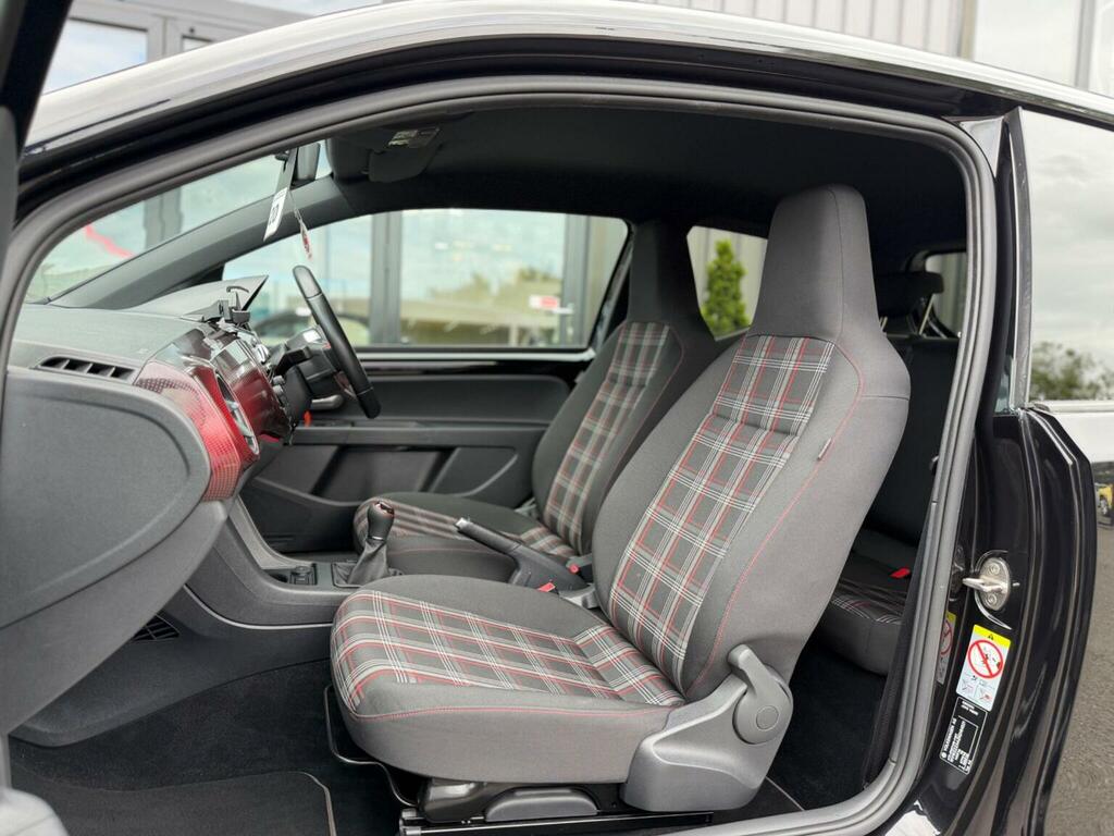 Volkswagen Up Red #117