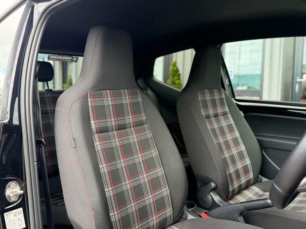 Volkswagen Up Red #37