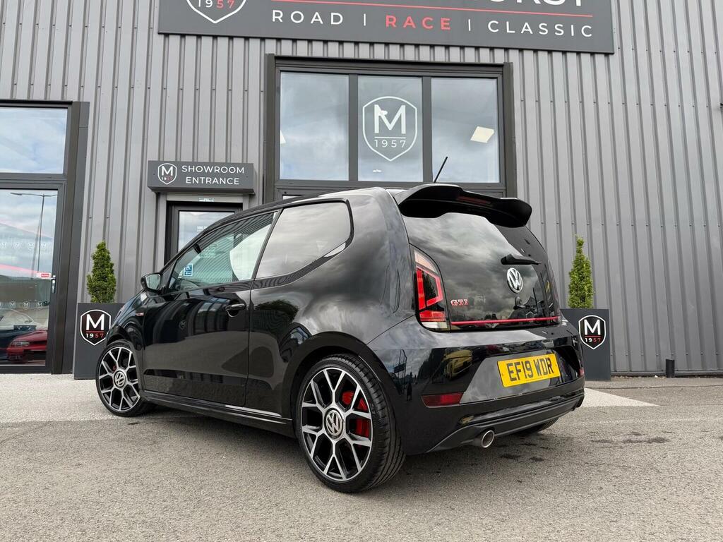 Volkswagen Up Red #75
