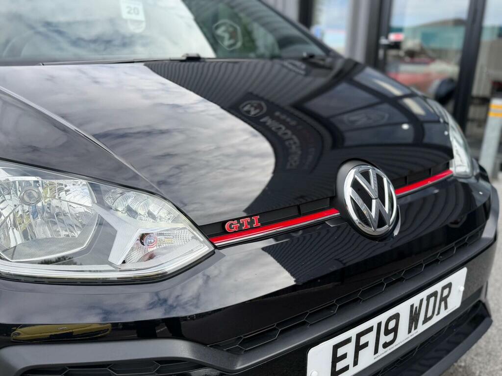 Volkswagen Up Red #82