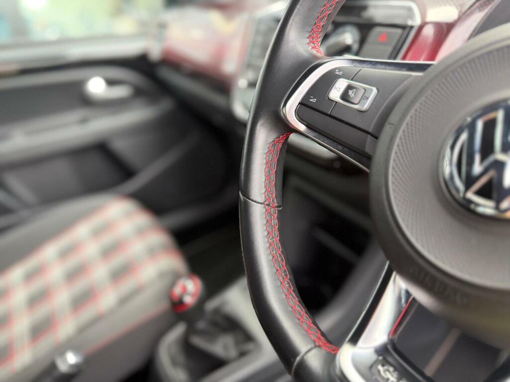 Volkswagen Up Red #134