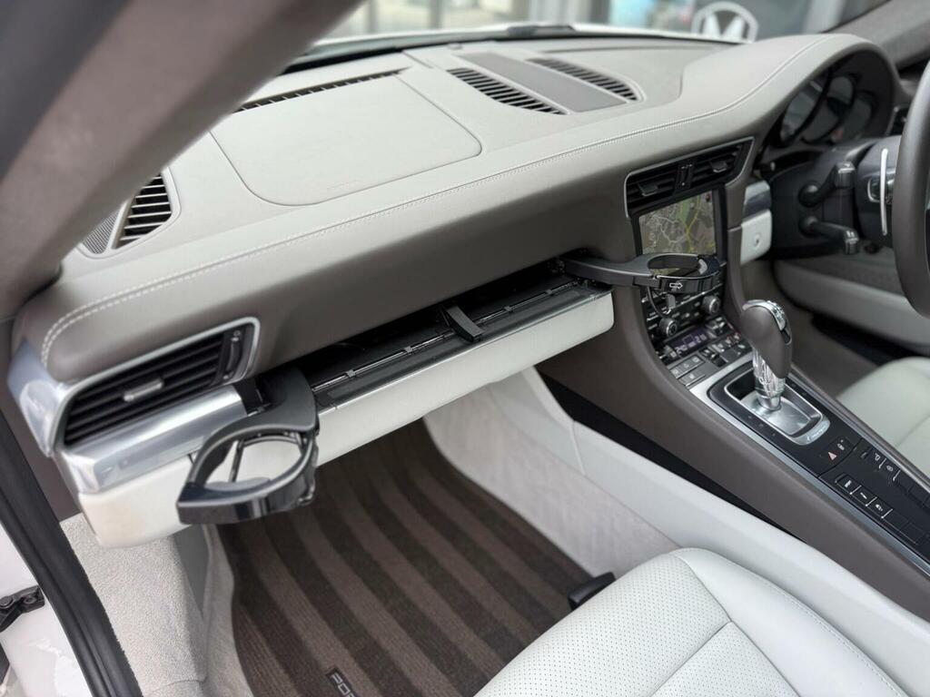 Porsche 911 3.4 Carrera Coupe Silver #51