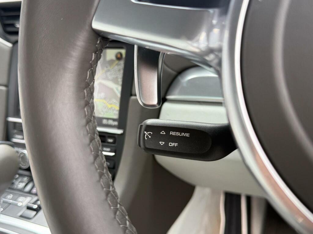 Porsche 911 3.4 Carrera Coupe Silver #122