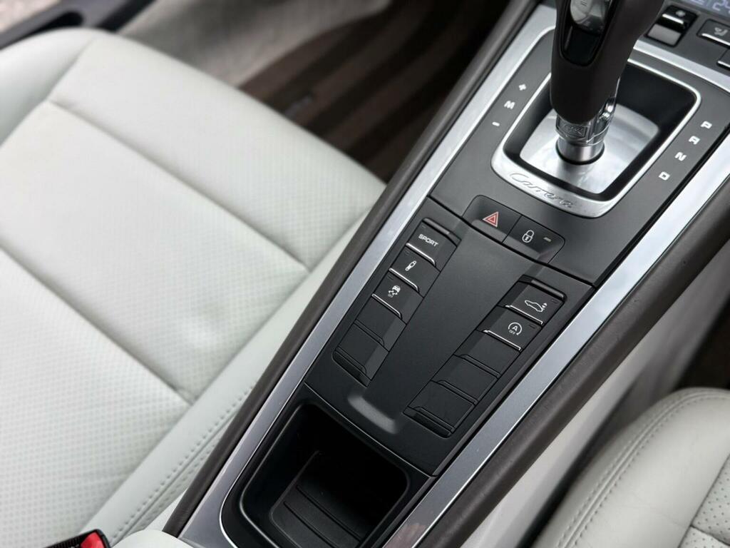 Porsche 911 3.4 Carrera Coupe Silver #123
