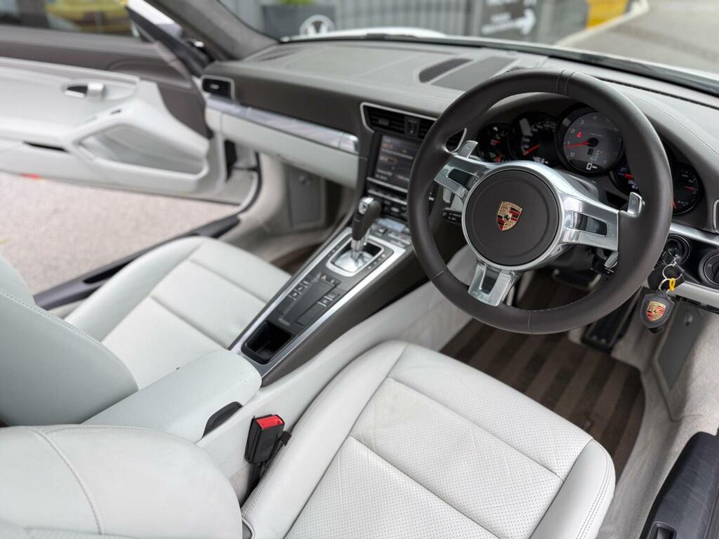 Porsche 911 3.4 Carrera Coupe Silver #35